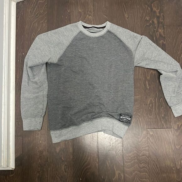 Men’s Broken Threads Long Sleev T Shirt - Thick Cotton - Size Medium - Excellent - Picture 1 of 4